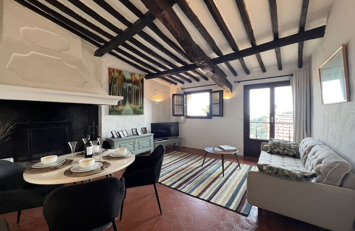 T3 rénové avec vue mer et charme authentique - Tourrettes-su — photo 2