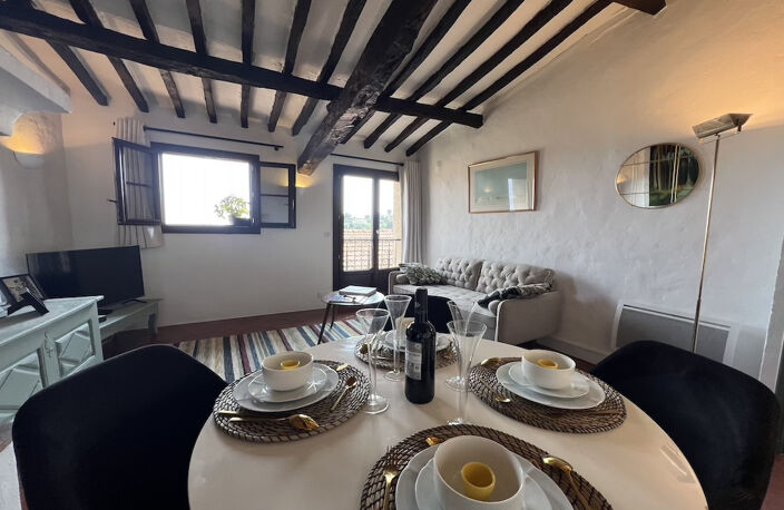 T3 rénové avec vue mer et charme authentique - Tourrettes-su — photo 3