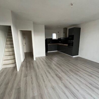 Appartement 3 pièces 610 €