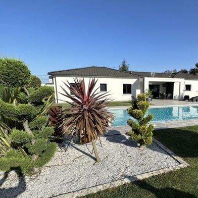 Maison 4 pièces 1020 €