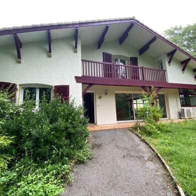 Maison 10 pièces 341000 €