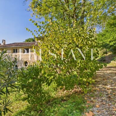 Maison 7 pièces 945000 €