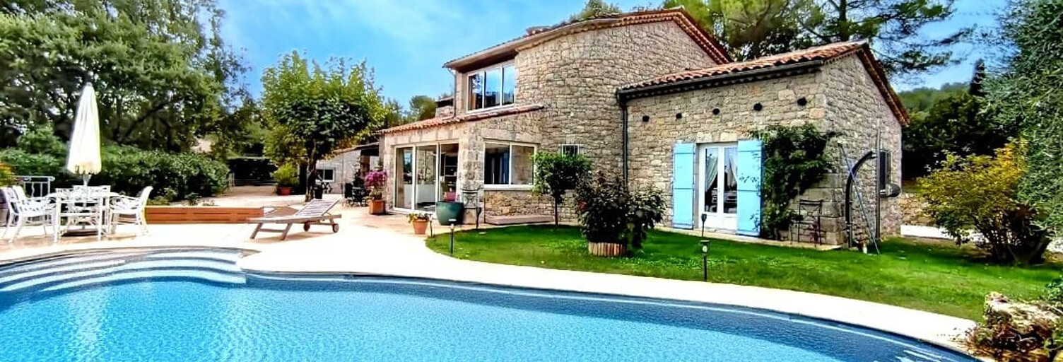 Maison 7 Pièces 200 m² à vendre à Fréjus (83600)