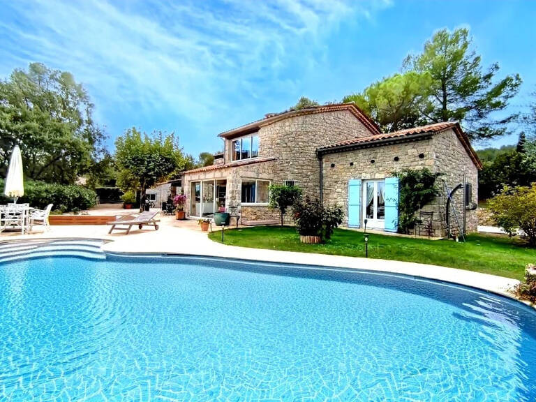 DPT(83) A vendre propriété de prestige sur le haut var — photo 1