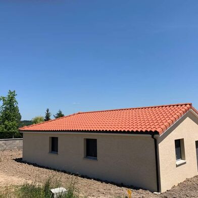 Maison 4 pièces 980 €