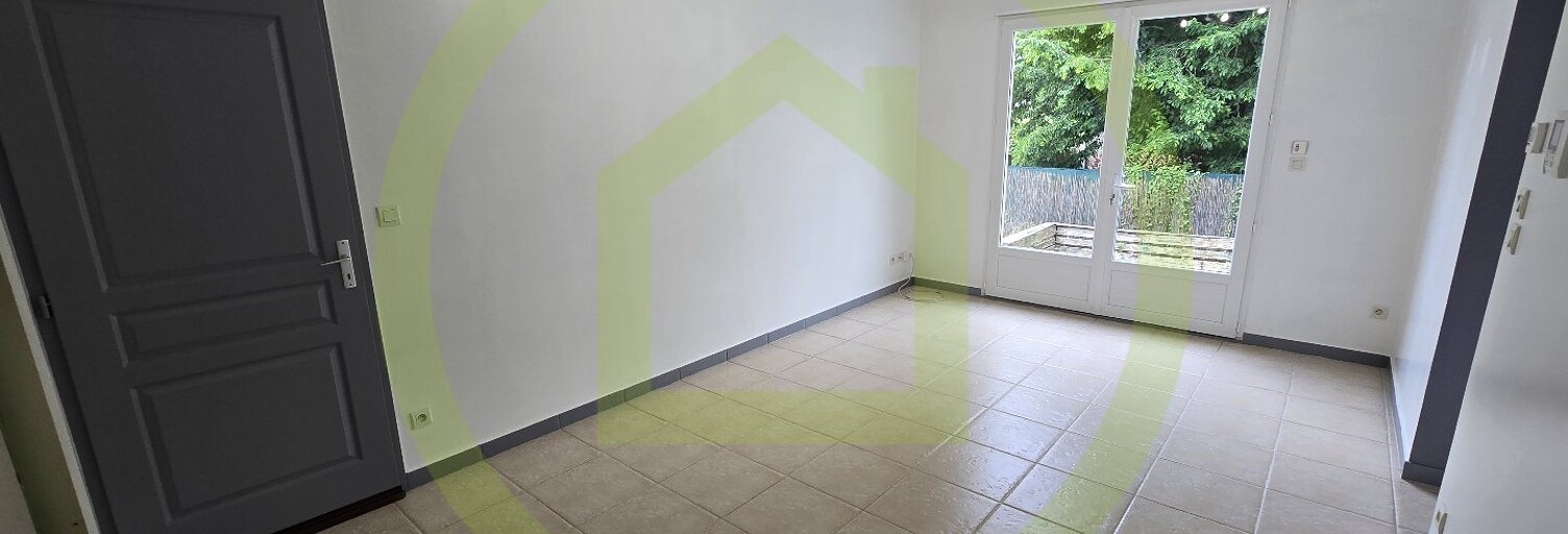 Immeuble  175 m² à vendre à Saint-Jean-de-la-Ruelle (45140)