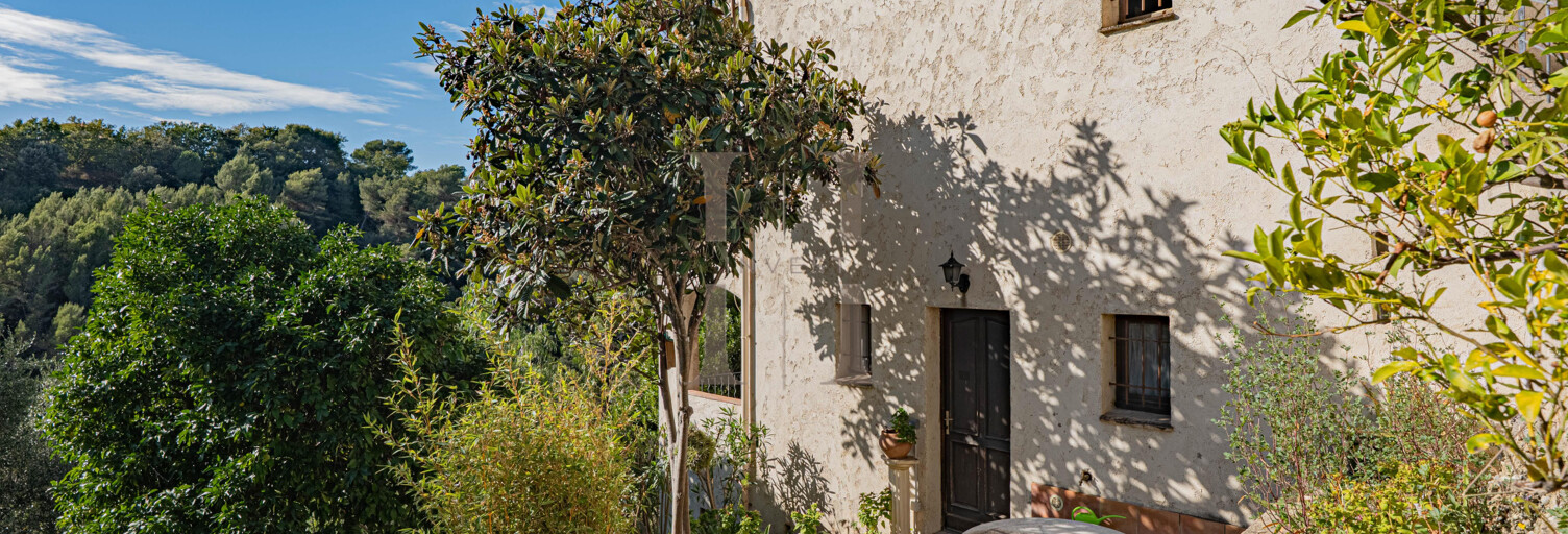 Maison 6 Pièces 157 m² à vendre à Cagnes-sur-Mer (06800)