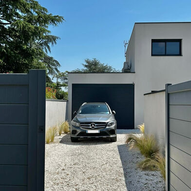 Maison 5 pièces 649000 €