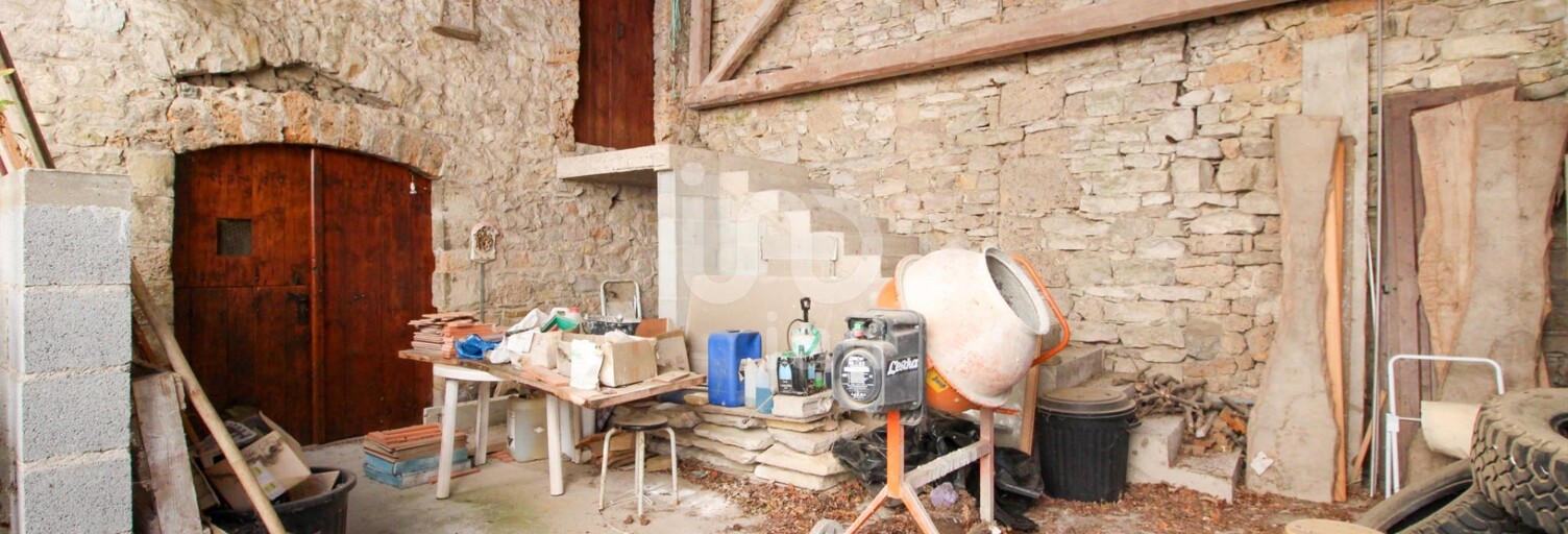 Maison 2 Pièces 80 m² à vendre à Saint-Jean-et-Saint-Paul (12250)