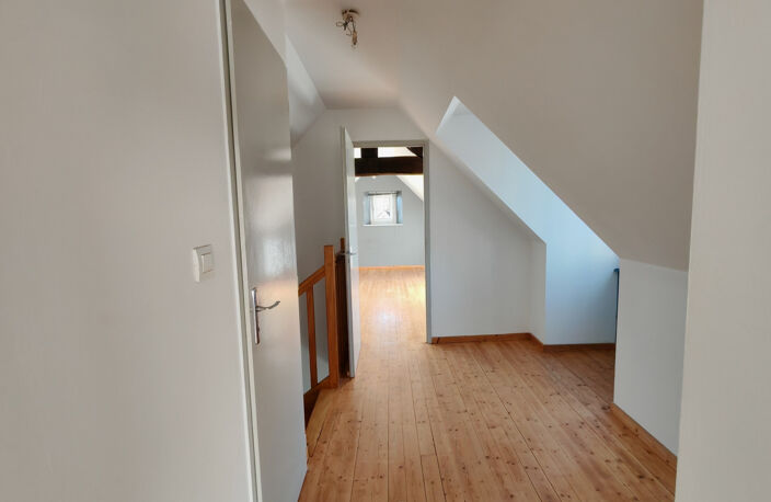 Appartement dernier étage à acheter à Baume-Les-Dames — photo 3