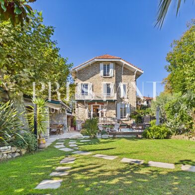 Maison 12 pièces 2520000 €