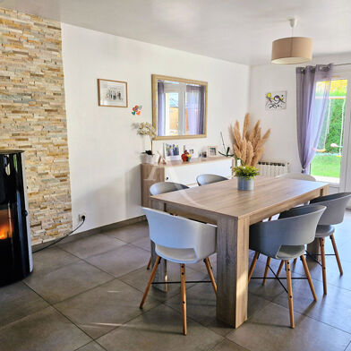 Maison 5 pièces 335400 €