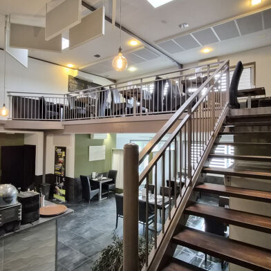 Commerce  180000 €