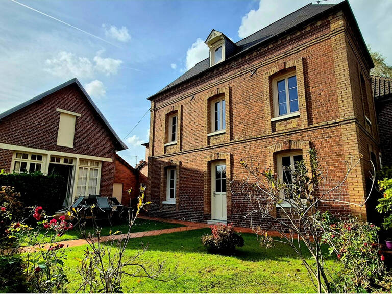 VARENGEVILLE-SUR-MER - ENSEMBLE IMMOBILIER EN COEUR DE BOURG — photo 1