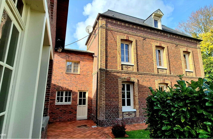VARENGEVILLE-SUR-MER - ENSEMBLE IMMOBILIER EN COEUR DE BOURG — photo 4