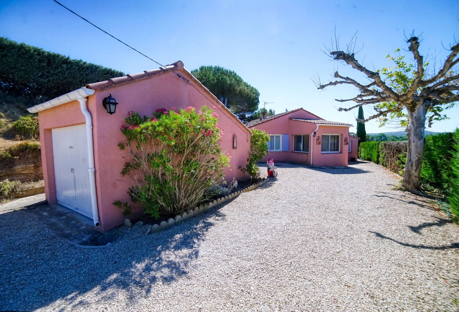 Villa de plain-pied sur 2800m2 — photo 1