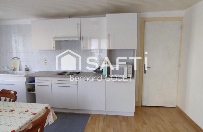 Immeuble avec travaux — photo 3