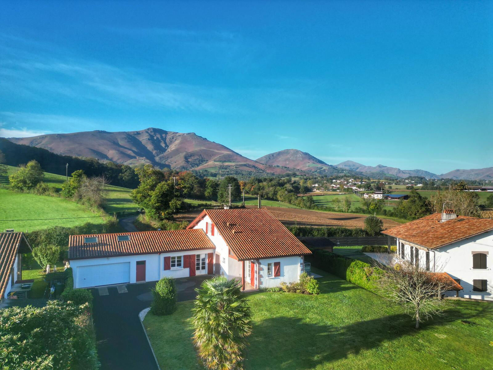 Villa / Maison  T5 à vendre Saint-Jean-Pied-de-Port 64220