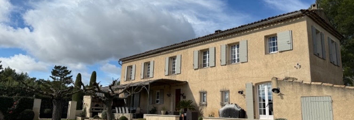 Maison 10 Pièces 280 m² à vendre à Grambois (84240)