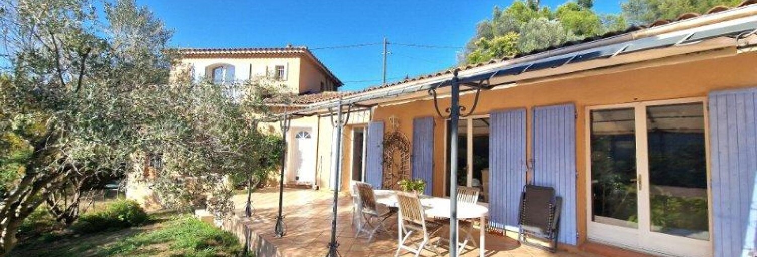 Maison 4 Pièces 137 m² à vendre à Carqueiranne (83320)