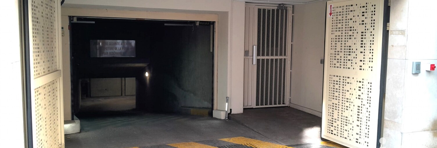 Garage  13 m² à vendre à Paris 17 (75017)