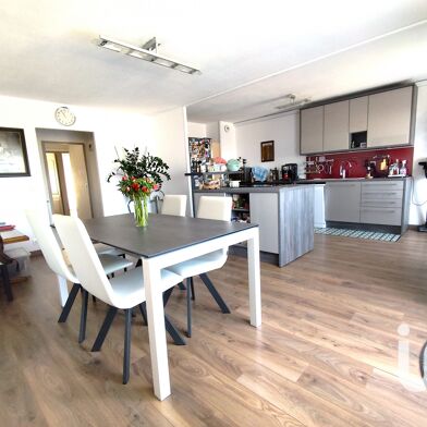 Appartement 4 pièces 320000 €