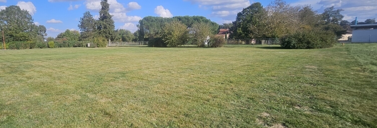 Terrain  1013 m² à vendre à Saint-Julien-sur-Garonne (31220)