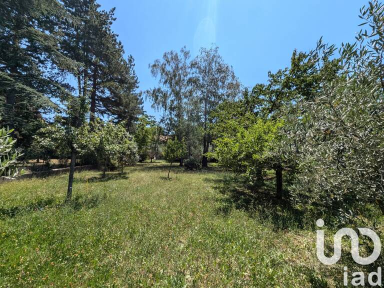 Vente Terrain à bâtir 740 m&sup2; — photo 1