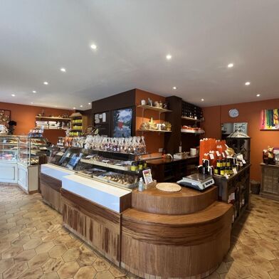 Commerce  168500 €