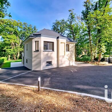 Maison 5 pièces 649000 €