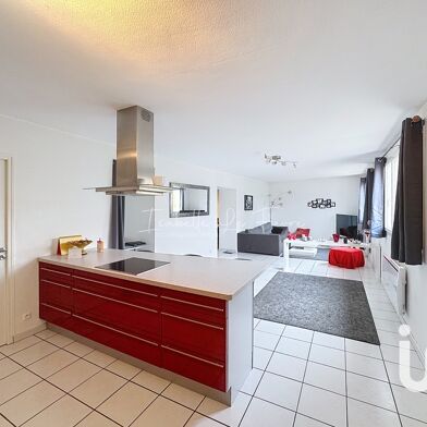 Appartement 6 pièces 235000 €