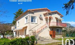 Maison 8 Pièces 164 m² à vendre à Volx (04130)