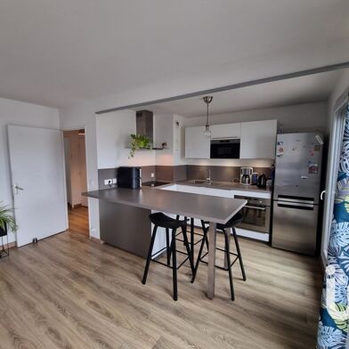 Appartement 4 pièces 256000 €