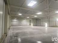 Location Hangar 900 m&sup2; — photo 2