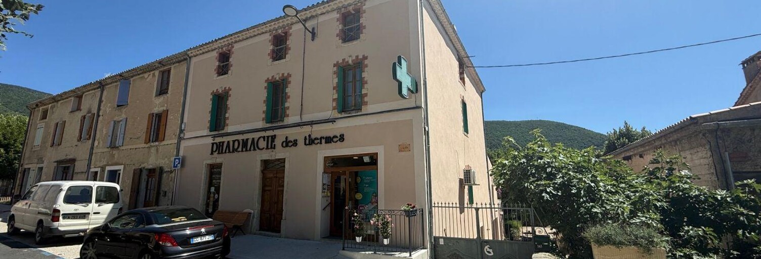 Commerce  70 m² à vendre à Montbrun-les-Bains (26570)