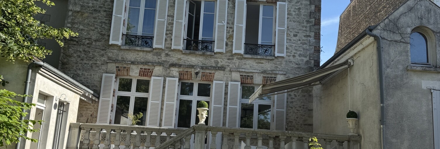 Maison 9 Pièces 238 m² à vendre à Pithiviers (45300)