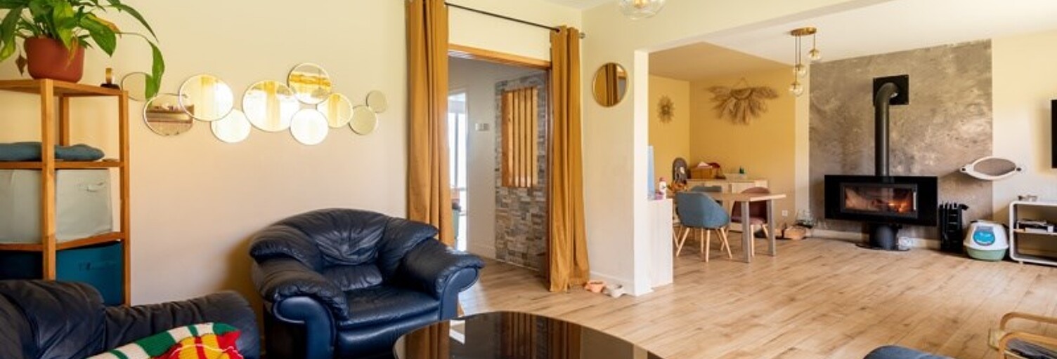 Maison 7 Pièces 214 m² à vendre à Lampaul-Guimiliau (29400)