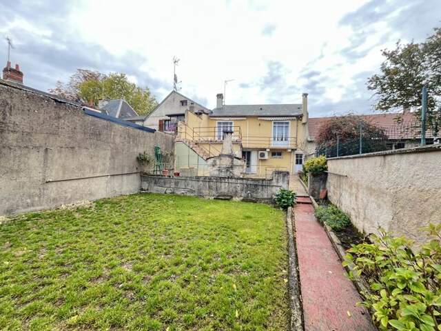 Maison de ville de 4 pièces principales — photo du bien