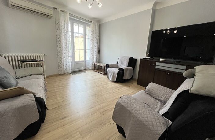 Maison de ville de 4 pièces principales — photo 2