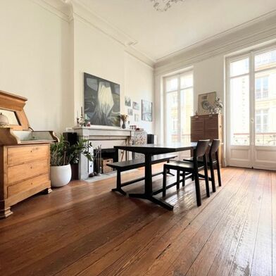 Appartement 4 pièces 596790 €