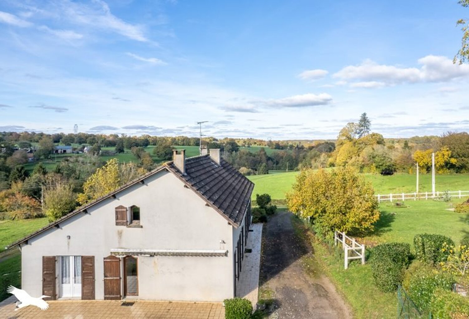 Maison en pierre de 8 pièces principales — photo 1