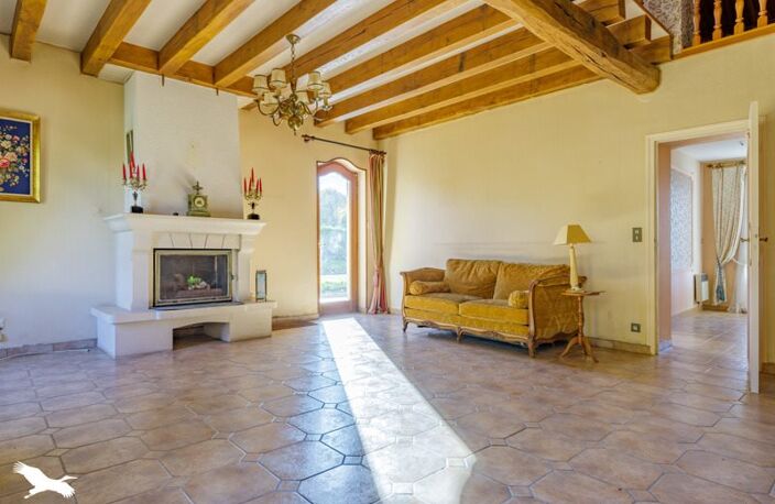 Maison en pierre de 8 pièces principales — photo 2
