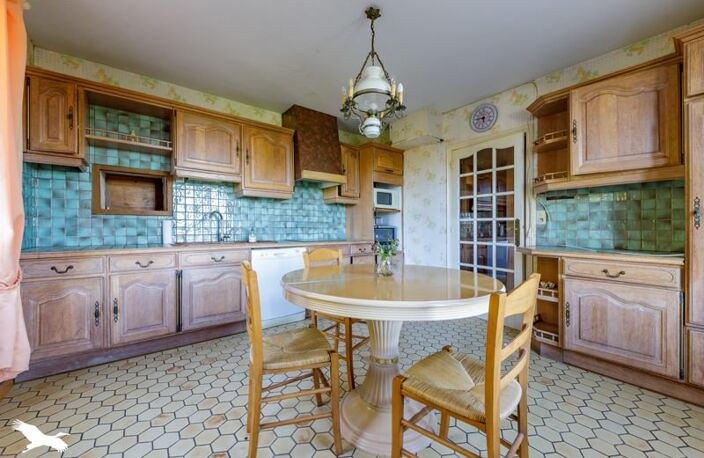 Maison en pierre de 8 pièces principales — photo 4