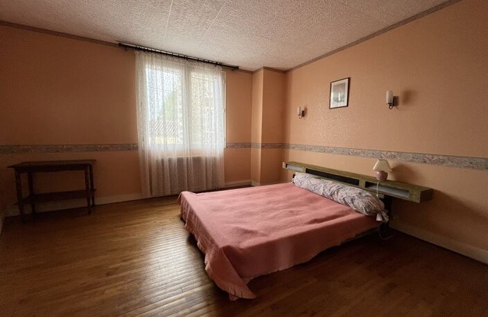Vente maison 7 pièces 152 m² Beaulieu-sur-Sonnette (16450) — photo 3