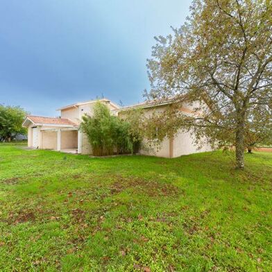 Maison 5 pièces 270810 €