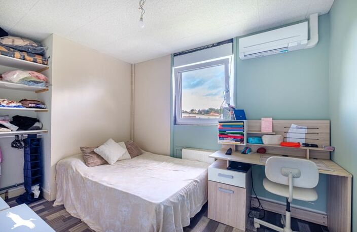 Vente maison 5 pièces 91 m² Chassieu (69680) — photo 2