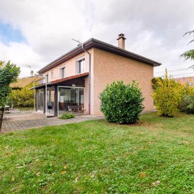 Maison 5 pièces 498750 €