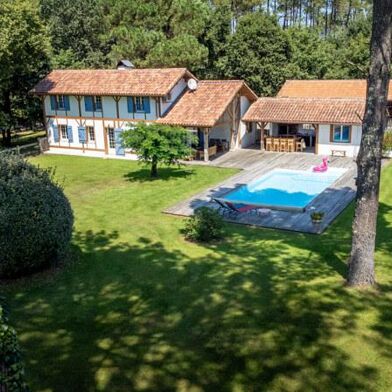 Maison 9 pièces 937800 €