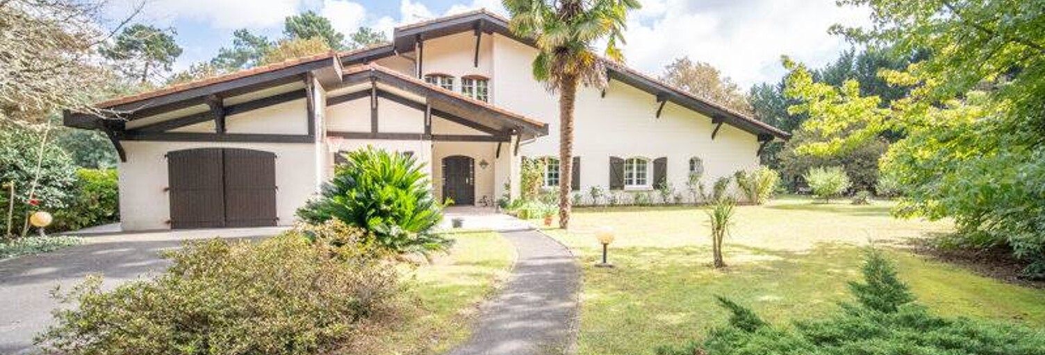 Maison 8 Pièces 312 m² à vendre à Herm (40990)