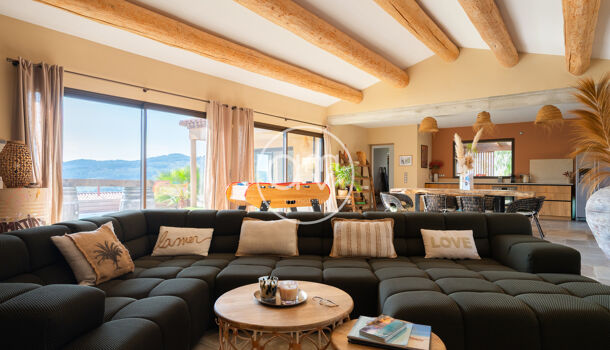 Villa / Maison 8 pièces  à vendre Castellet (Le) 83330